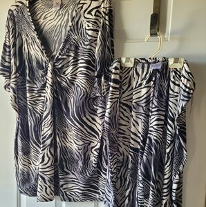 Natori Zebra Print Pant Set